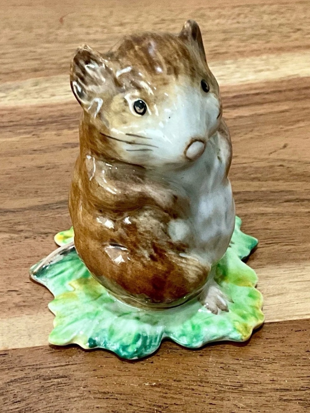 Vintage Beatrix Potter Figurine Beswick England Timmy Willie 1949